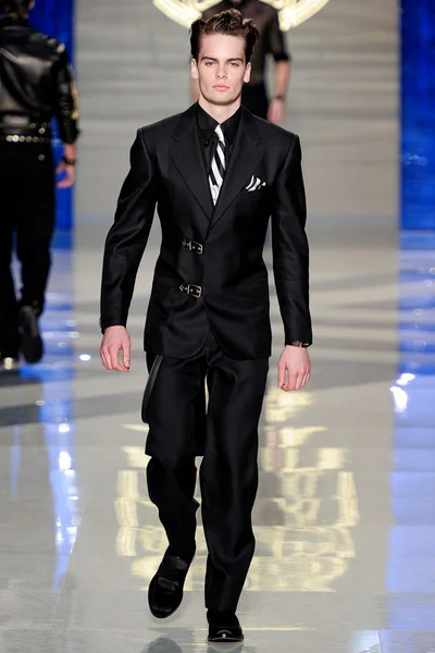 Look 43